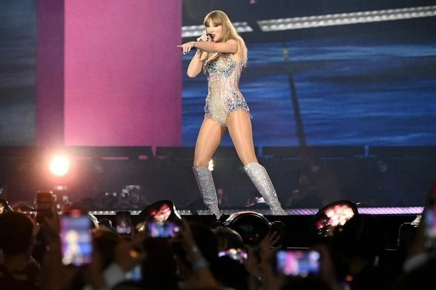 Taylor Swift Show Organizers' Tricks